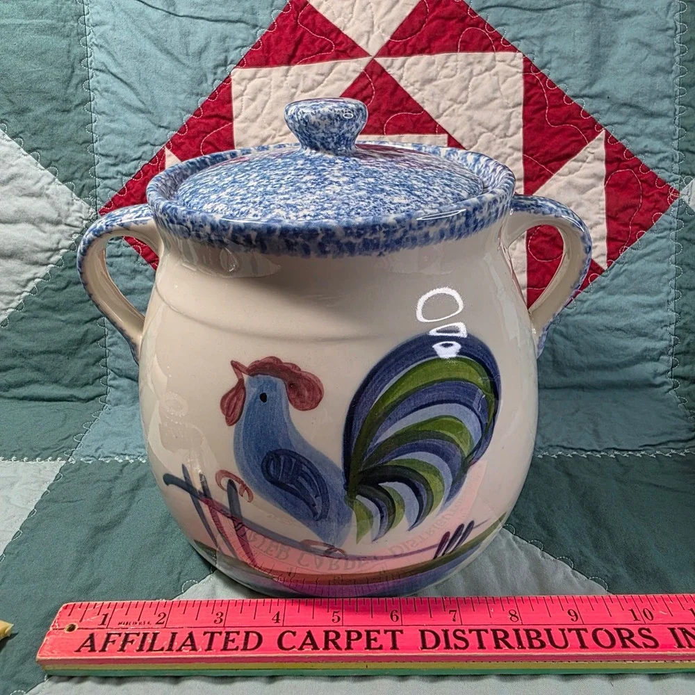 Cookie Jar Kitchenware Large White Blue Rooster Country Farmhouse Crock-Lid Chip